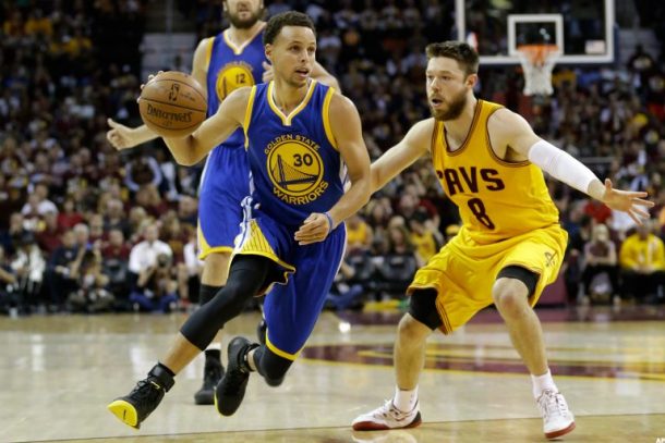 cuantos-jugadores-hay-en-un-equipo-de-baloncesto-de-la-nba-04