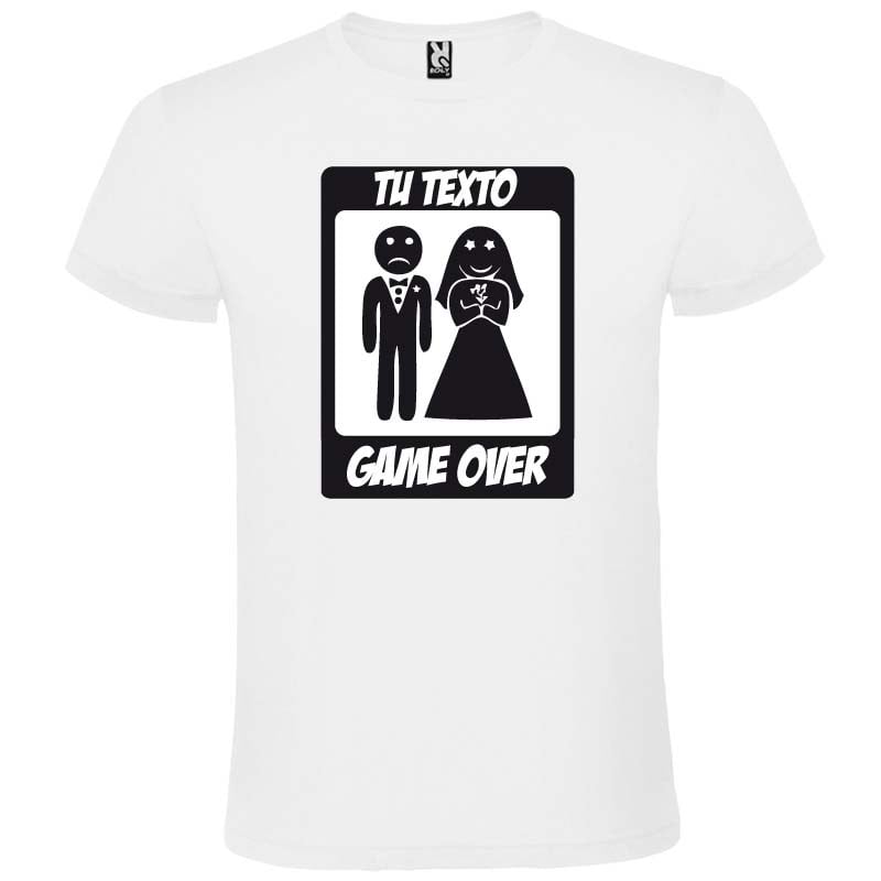 Camiseta blanca de algodón con estampado negro de pareja de novios y texto personalizable "Tu texto Game Over".