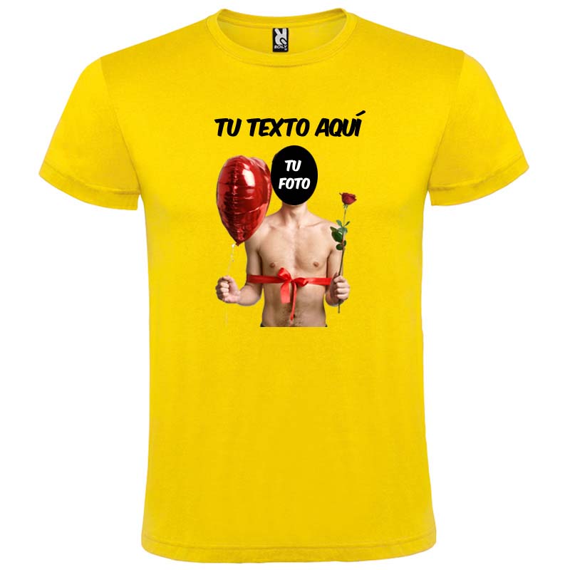 Camiseta amarilla de algodón con diseño personalizable que incluye texto y foto en el centro.