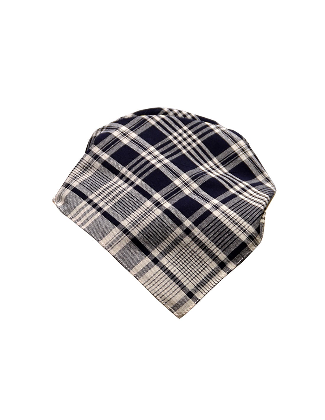 Gorro de tela con estampado de cuadros en tonos azul marino y beige.