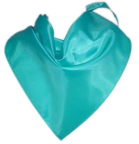 Pañuelo de satén azul turquesa con acabado brillante.